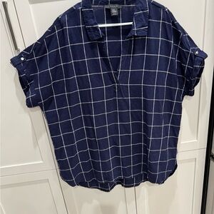 Tahari Navy Plaid Ladies size 2X Casual Shirt